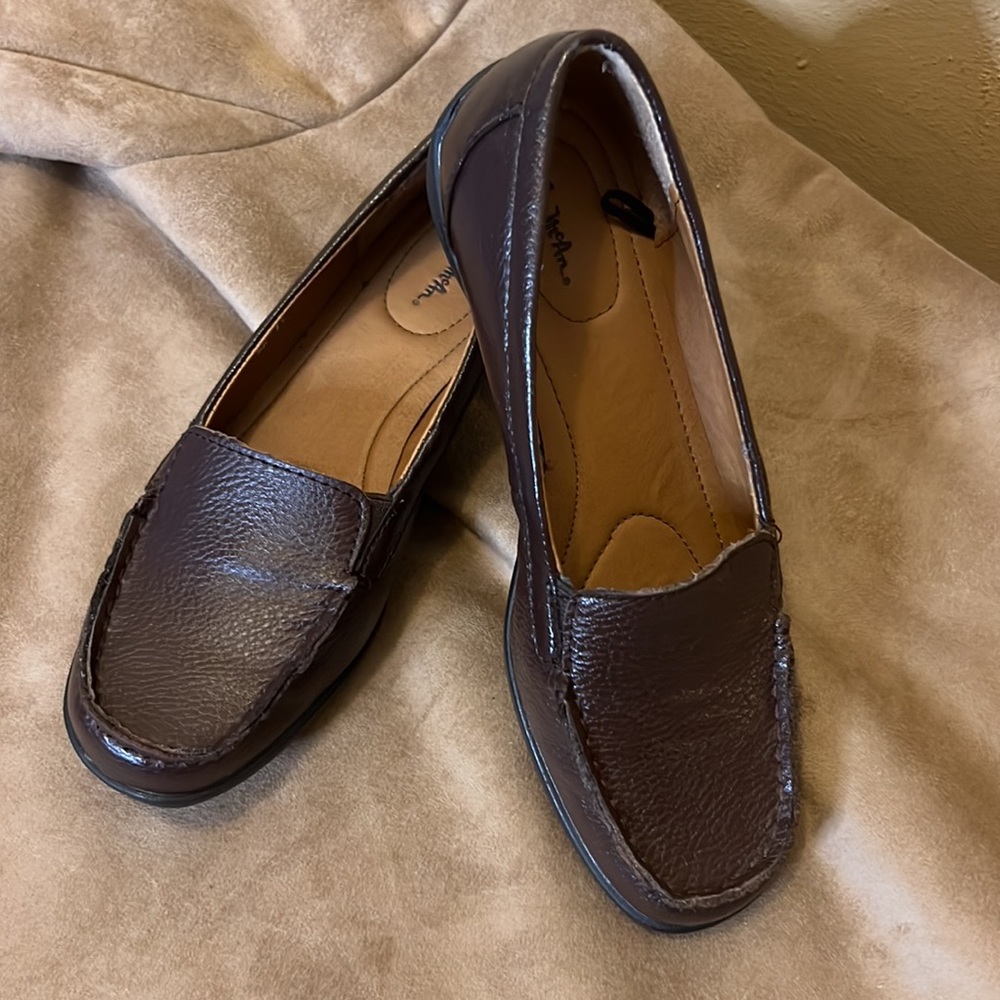 Thom McAn loafers, Sz 7, Brown leather upper